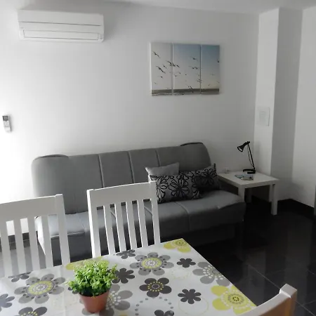 Ina Apartman *