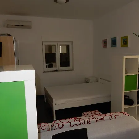 Ina Apartman